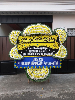 Papan Bunga Duka di Padaleu